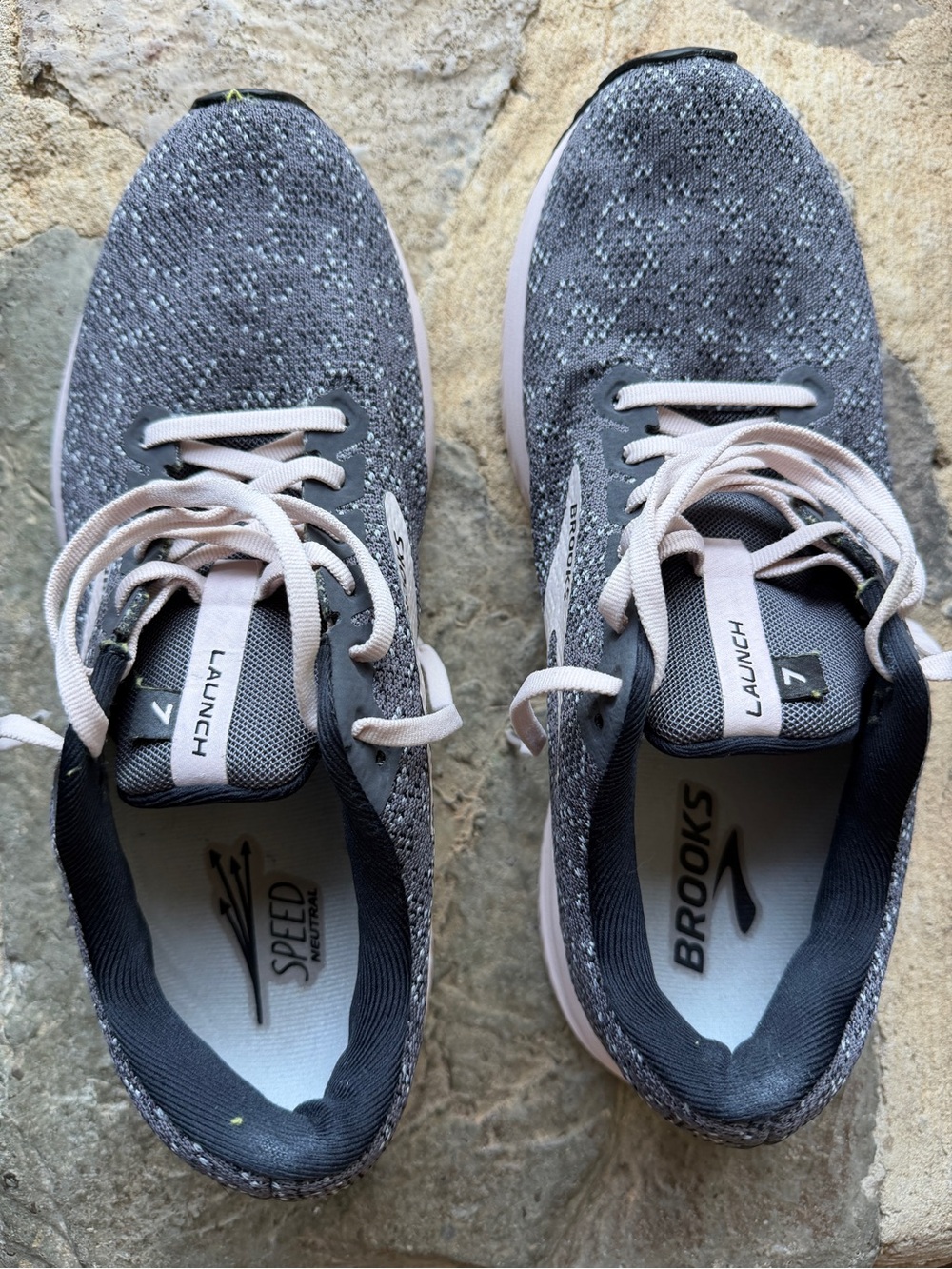 Women’s Brooks Launch 7